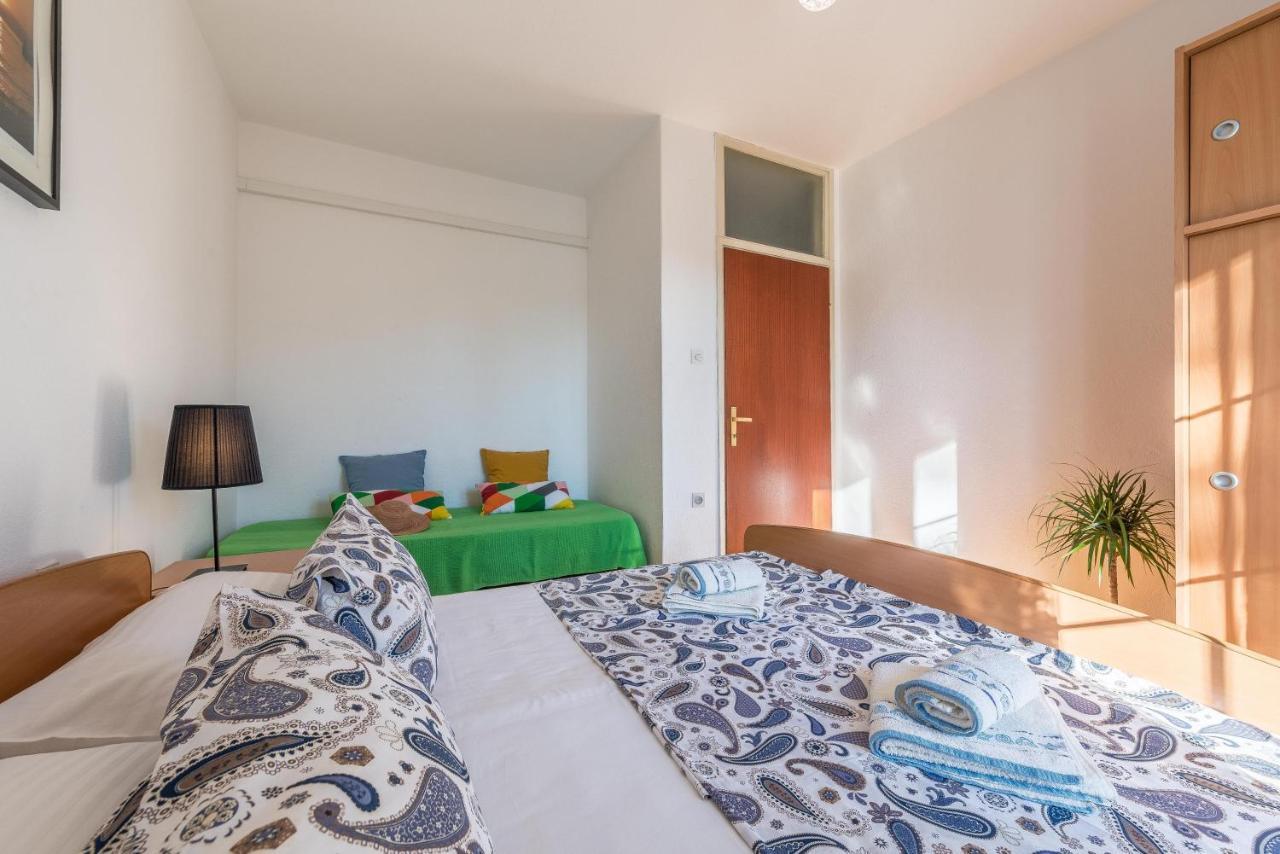 Apartments Navalia Novalja Kültér fotó